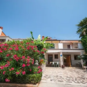 Haus Roko Appartamento Rovigno